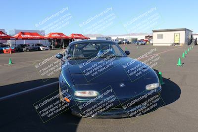 media/Nov-19-2022-Speed Ventures (Sat) [[eb5c8f9508]]/Around the Pits/Pre Grid Black/